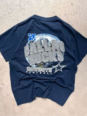 Vintage Dallas Cowboys “Dallas Rocks” Y2K Men’s Earth Football Tee L 21.5x29